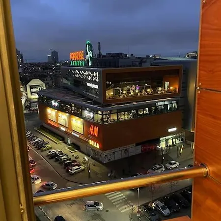 Slivercity Next To Paradise Mall Apartament