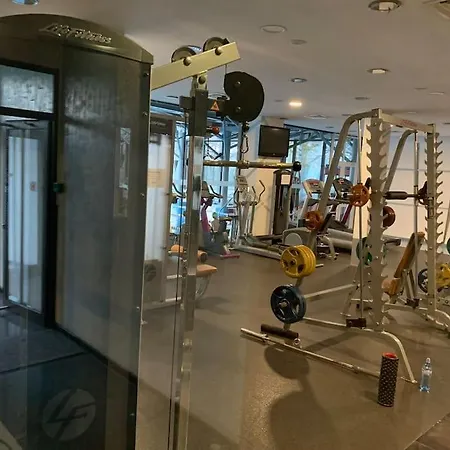 Slivercity Next To Paradise Mall *