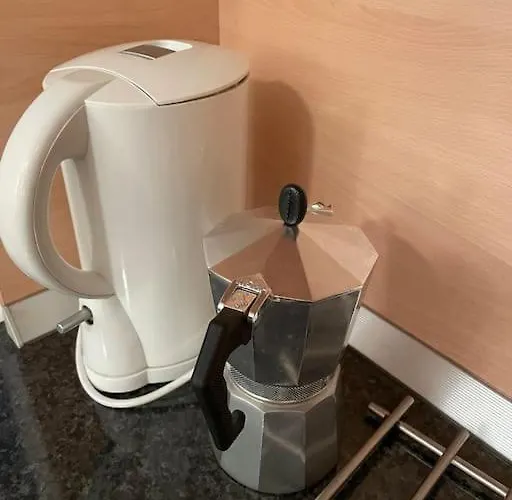 Slivercity Next To Paradise Mall Apartment *