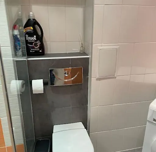 Slivercity Next To Paradise Mall Appartamento